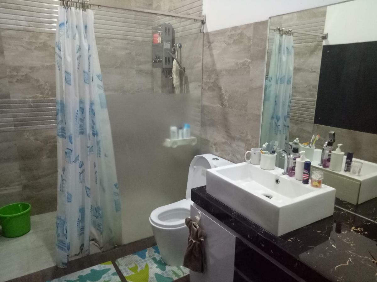 Syariah Cileunyi, Timur Rumah liburan Bandung